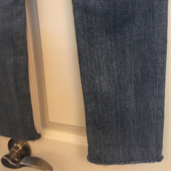 Levi’s high waisted skinny jeans. - Picture 4 of 4